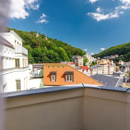 U Divadla Aparthotel Karlsbad