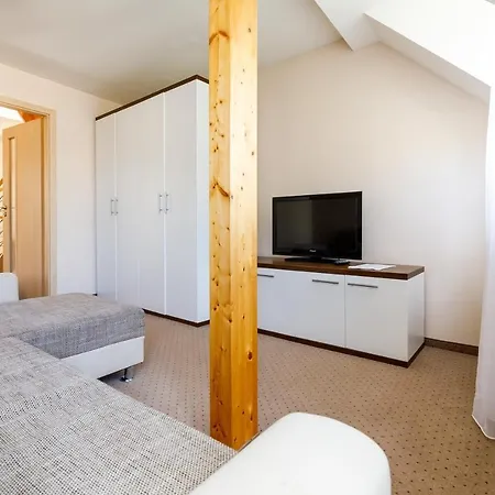 Aparthotel U Divadla 4*