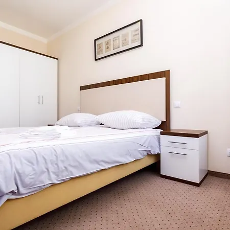 Aparthotel U Divadla Karlsbad